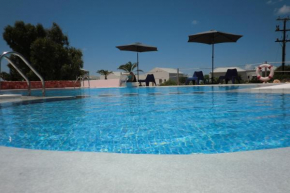  Poseidon Suites Hotel  Ставрос